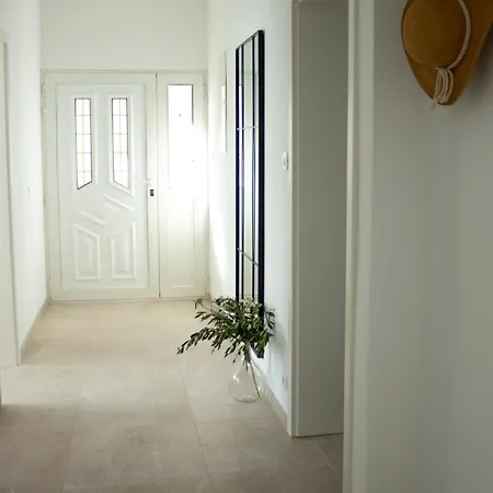 Mediteranska Oaza * تْسْغيكفانِتْسا